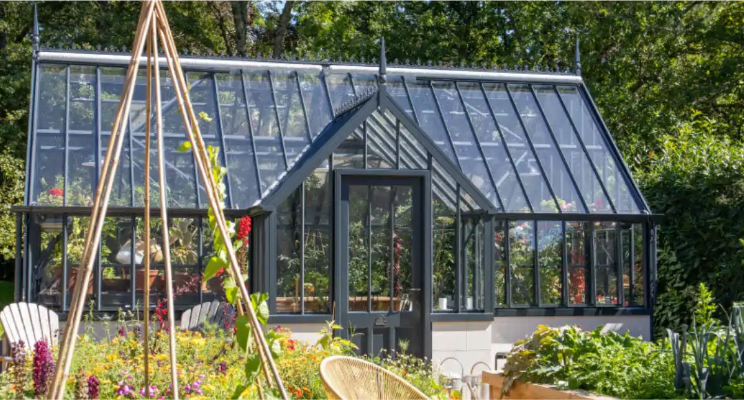 Aplikasi SolarFlat dalam Greenhouse